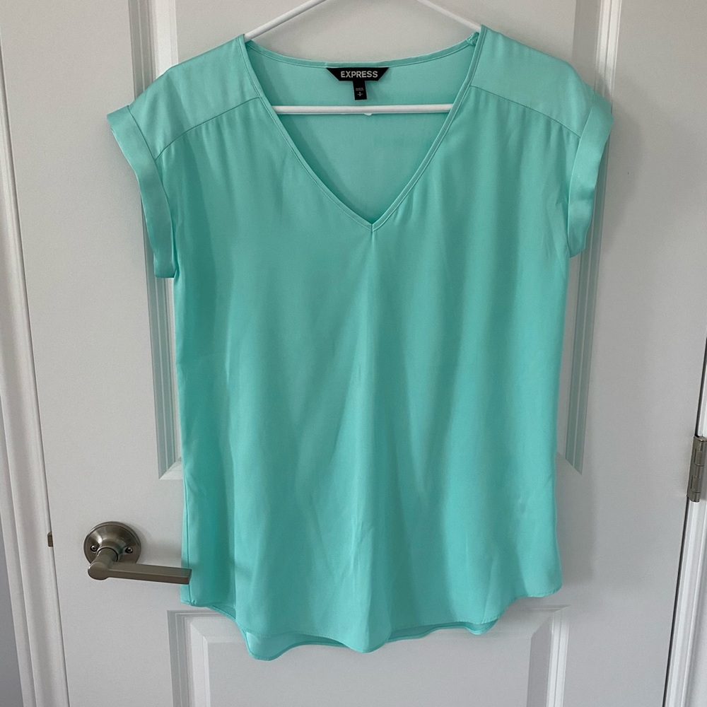 4/$25 Express Mint Green Blouse